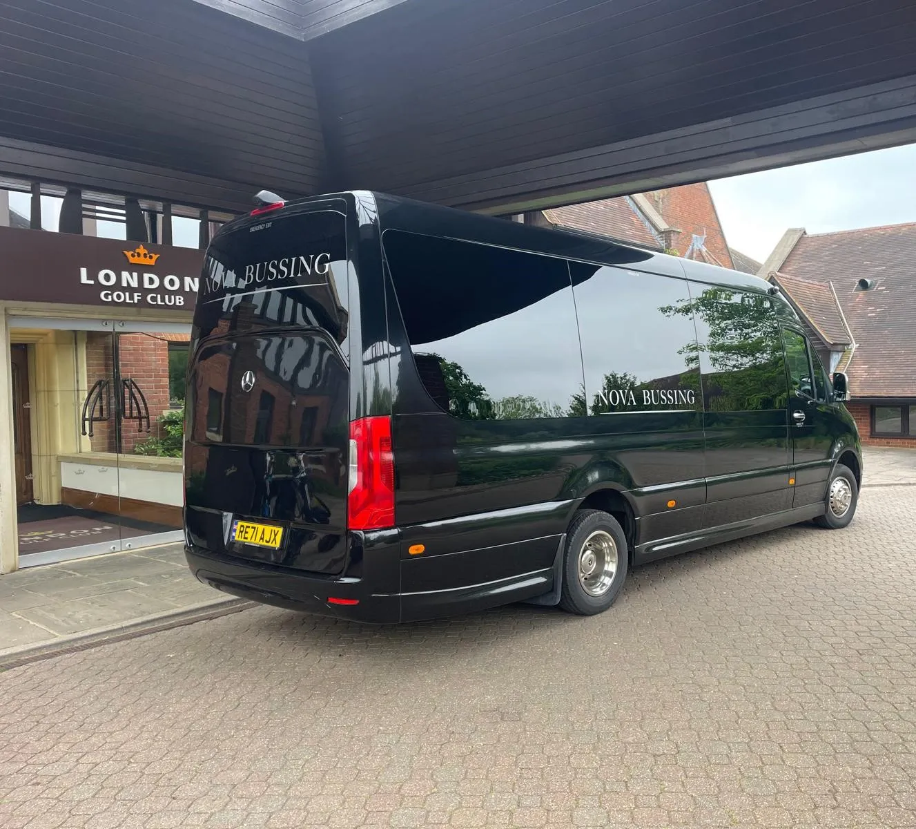 MINIBUS 